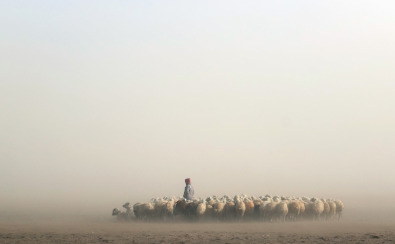 26266930 Sandstorm in Turkey's Konya
