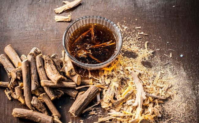 تجربتي مع زيت عرق السوس للتبييض