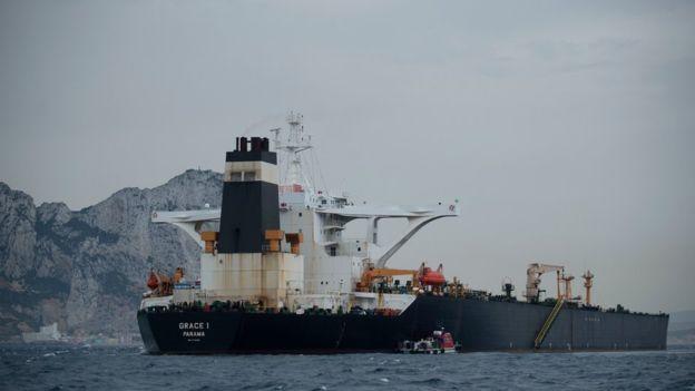 كارثة بيئية غير مسبوقة تهدد البحر الأحمر