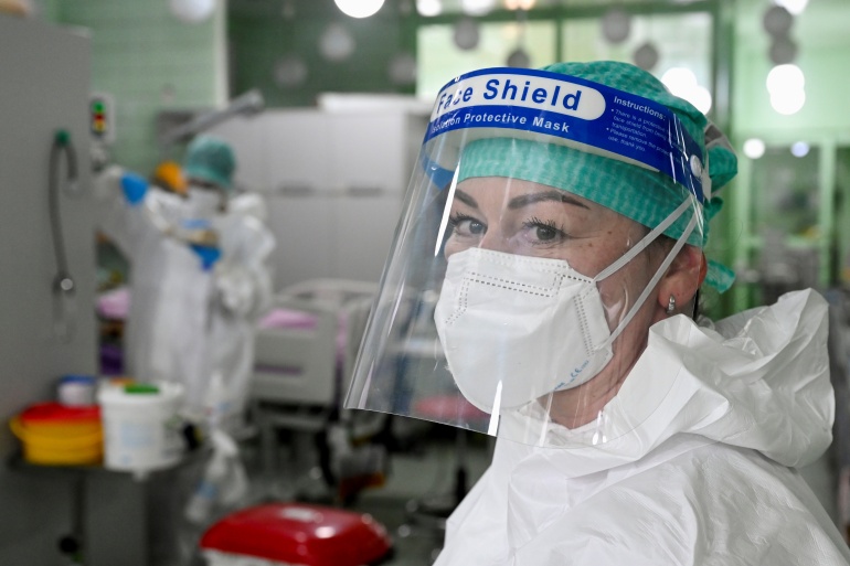 Slovakia enters two-week lockdown amid rise in COVID-19 cases Ivana Ondrejkova, head nurse of Department of Anesthesiology and Intensive Care Medicine, looks on at the University Hospital, as the Slovak government mandated further restrictions to curb the spread of the coronavirus disease (COVID-19), in Trencin, Slovakia, November 25, 2021. REUTERS/Radovan Stoklasa REFILE - CORRECTING LAST NAME'S SPELLING DATE 25/11/2021
