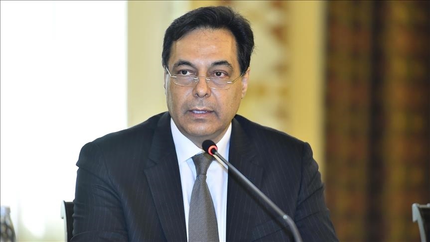 أزمة محروقات لبنان.. دياب يرفض انعقاد مجلس الوزراء استثنائيا