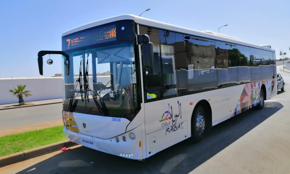 alsa-bis-1 عمال حافلات "شركة ألزا" يخوضون إضرابا عن العمل