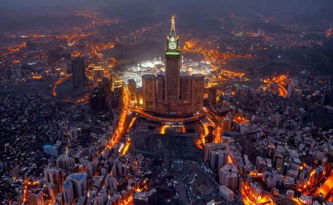 كم تبعد مكة عن المدينة