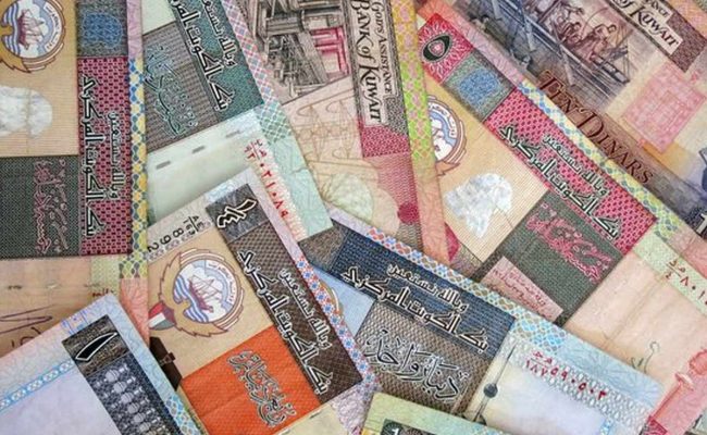 متى تم إقرار الدينار الكويتي كوحدة نقدية