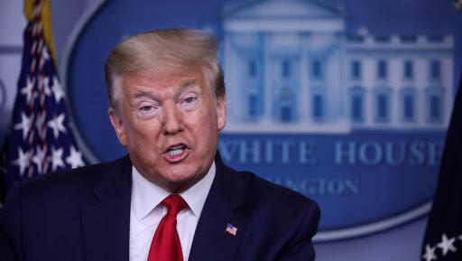 ترمب يوقع قانون عقوبات ضد مسؤولين صينيين