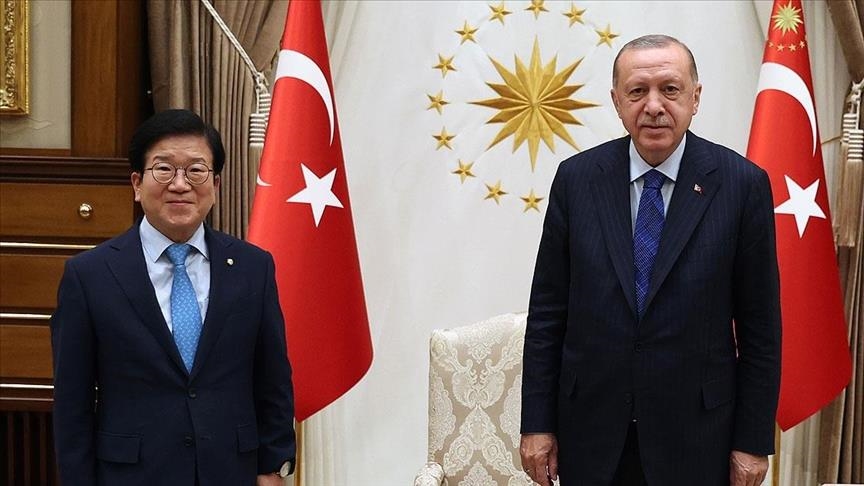 أردوغان يلتقي رئيس برلمان كوريا الجنوبية