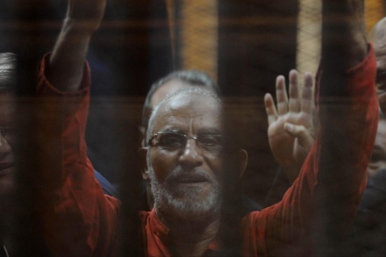 حكم على محمد بديع بالإعدام في قضية التخابر ليضاف إلى حكم إعدام سابق في حقه