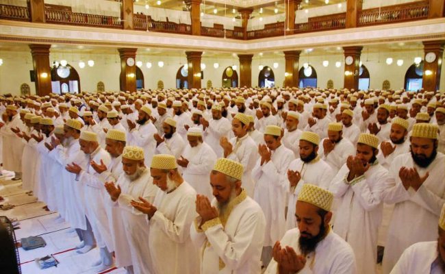 متى تنتهي صلاة القيام بالحرم