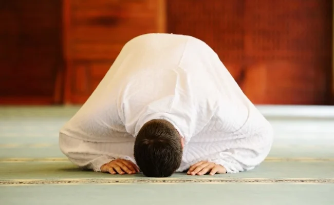 متى يخرج وقت صلاة الظهر