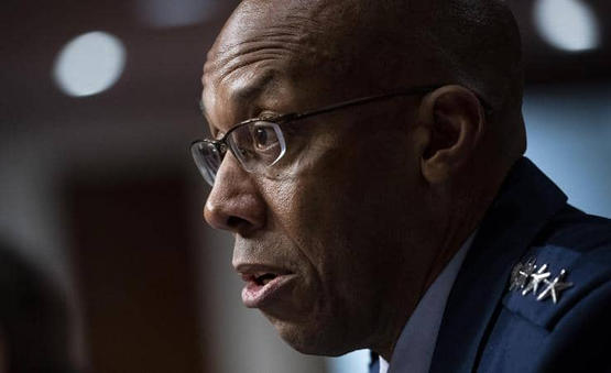 لاول مرة .. قائد أسود لسلاح الجو الأميركي