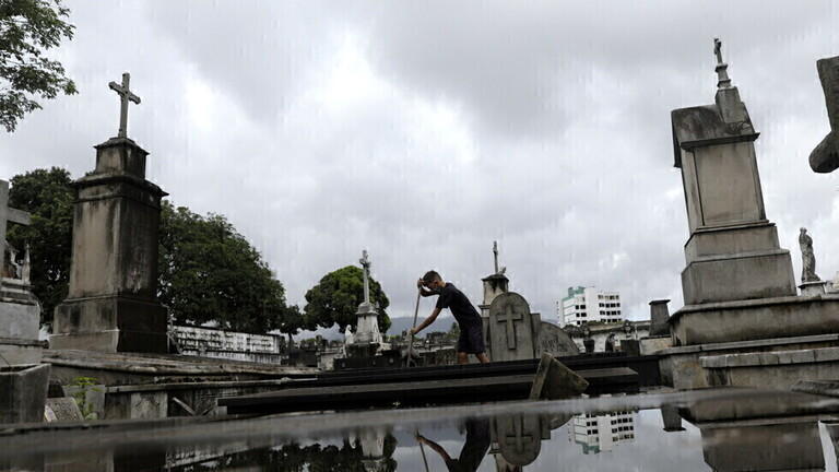 نحو 50 ألف إصابة جديدة بكورونا في البرازيل