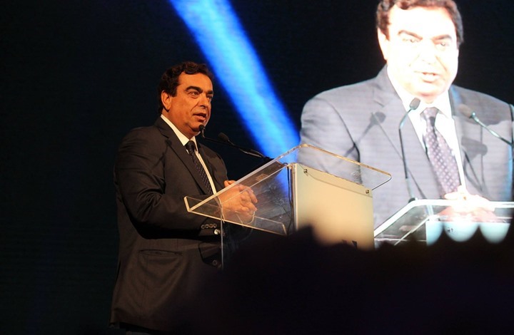 تفاعل واسع في مواقع التواصل مع أزمة قرداحي والخليج