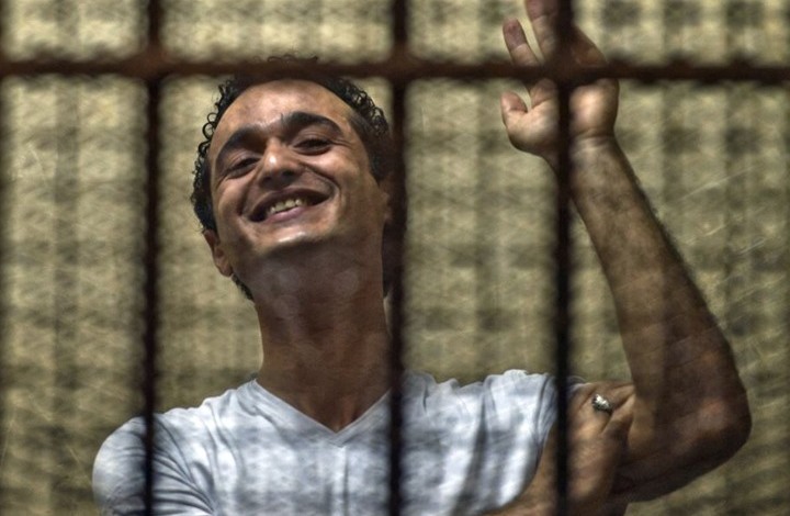 أحمد دومة يقاضي وزيرين مصريين بسبب منعه من استكمال دراسته