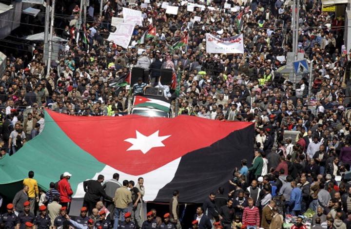 الحراك الأردني يعود إلى الشارع مجددا.. الأسباب والدلالات