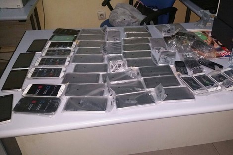 ميناء طنجة المتوسط.. إحباط عملية تهريب هواتف ذكية