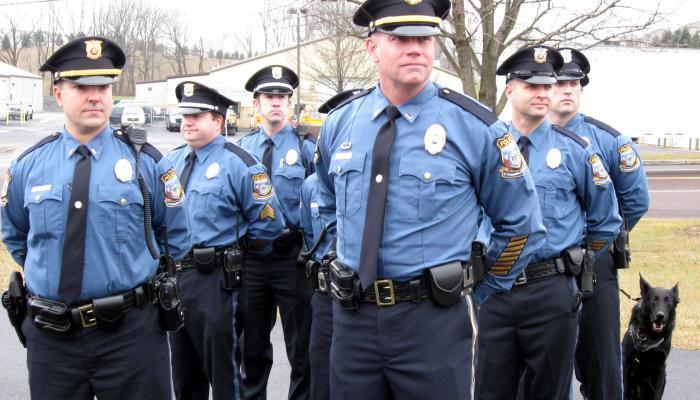 منع تدريب الشرطة في كاليفورنيا على الخنق