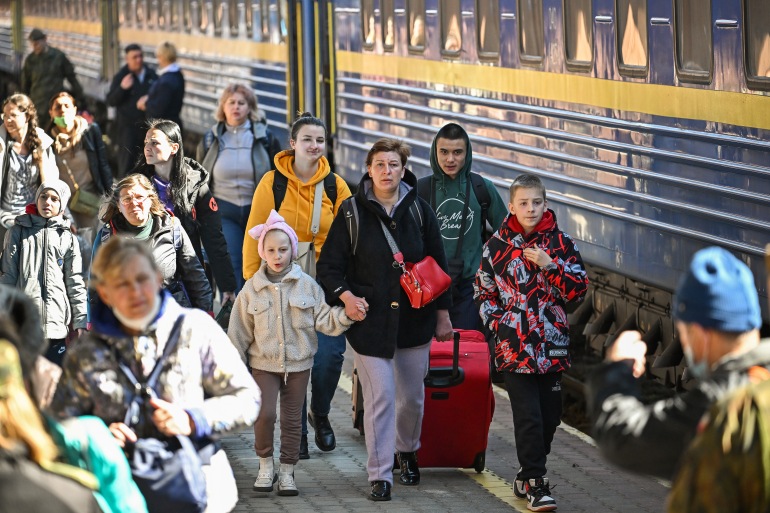 1388185777-1 As Main Destination For Fleeing Ukrainians, Poland Becomes Second-Largest Refugee Host