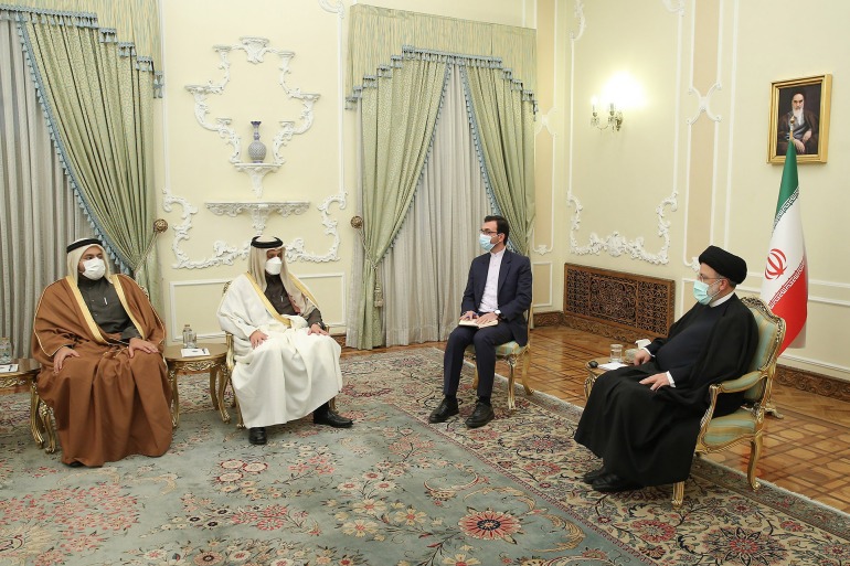 164328306297536000-1 الرئيس الإيراني إبراهيم رئيسي يستقبل وزير الخارجية القطري الشيخ محمد بن عبد الرحمن آل ثاني