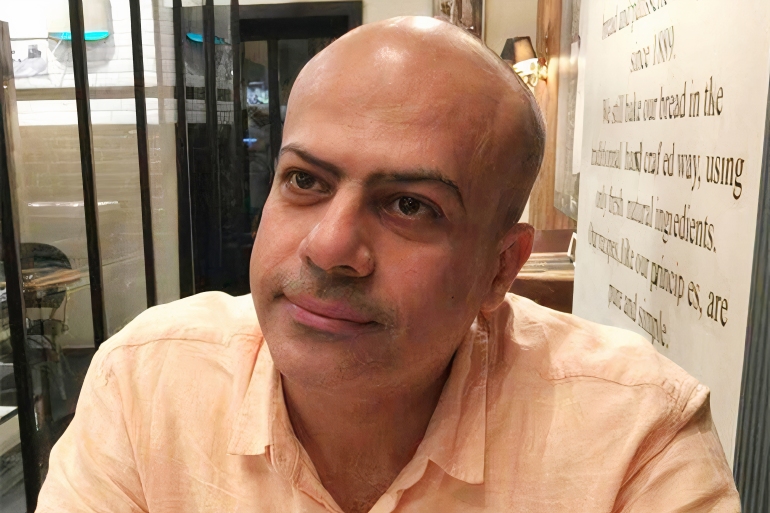 auto_x2-copy-1 الباحث الاقتصادي المصري الشاب "أيمن هدهود