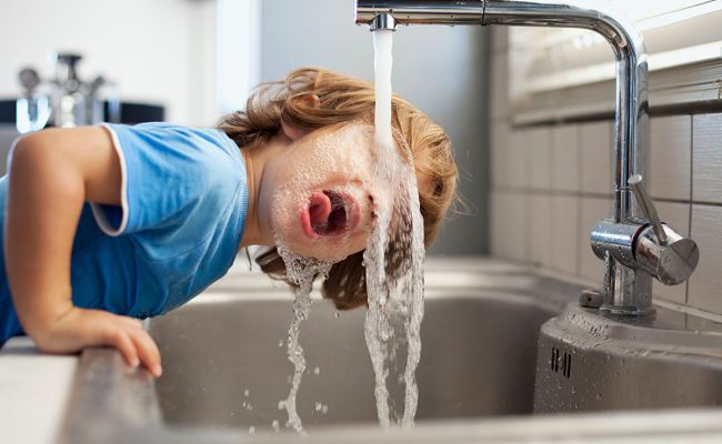 حاسبة الماء والوزن والطول