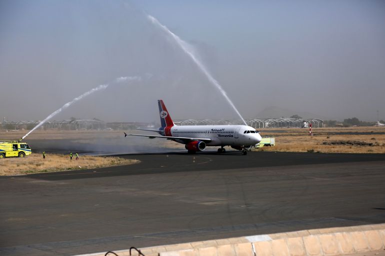 27877226-1 First commercial flight leaves Yemen’s Sanaa to Amman