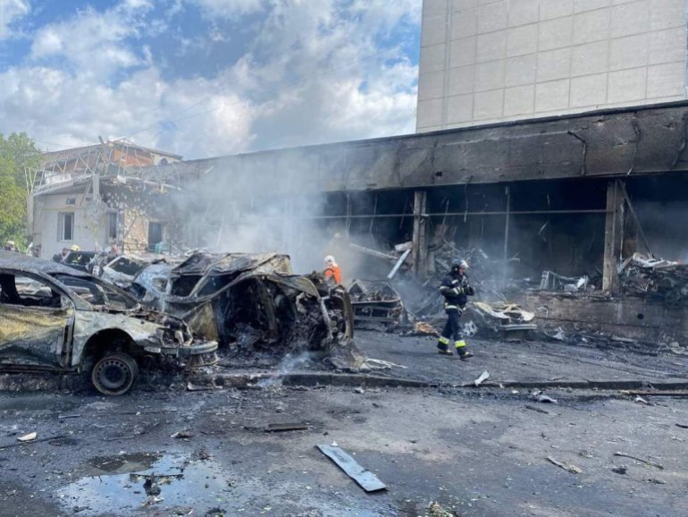 28419605 Russia missile attack kills 21, including 3 children in Vinnytsia: Ukraine