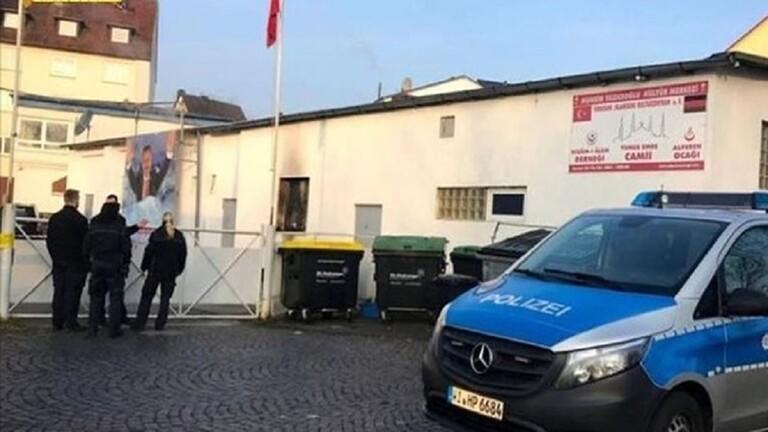 اعتداء عنصري على مسجد بألمانيا