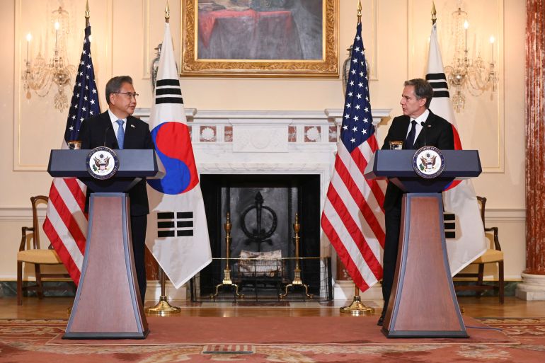 rts8ny2a-1 U.S. Secretary of State Antony Blinken holds a news conference with South Korea's Foreign Minister Park Jin, in Washington