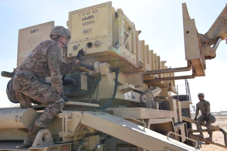rtx6wfzy Operators take part in training on a U.S. Army Patriot surface-to-air missile launcher at Al Dhafra Air Base